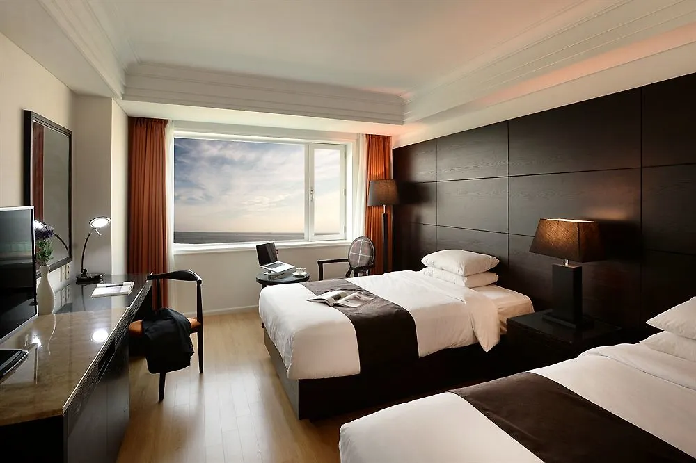Jeju Oriental Hotel & Casino 5*,