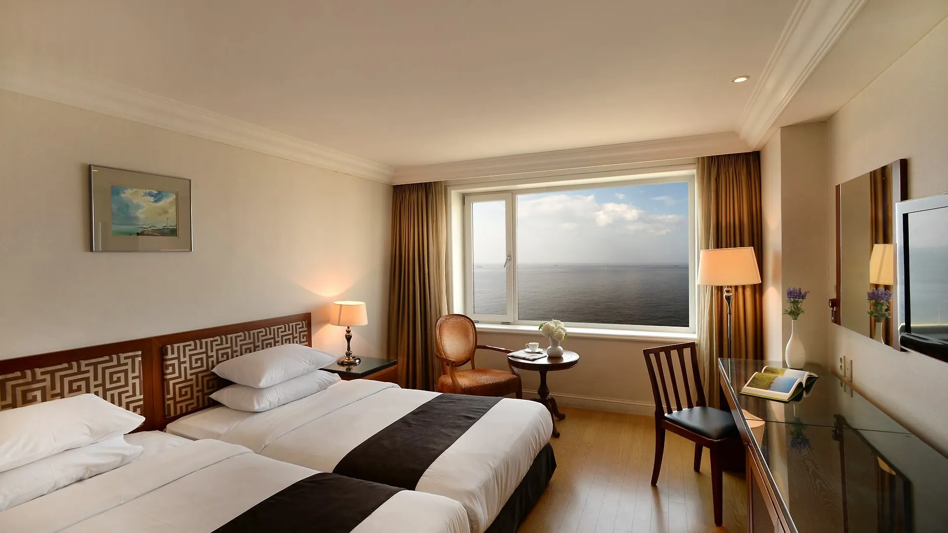 Jeju Oriental Hotel & Casino 5*,